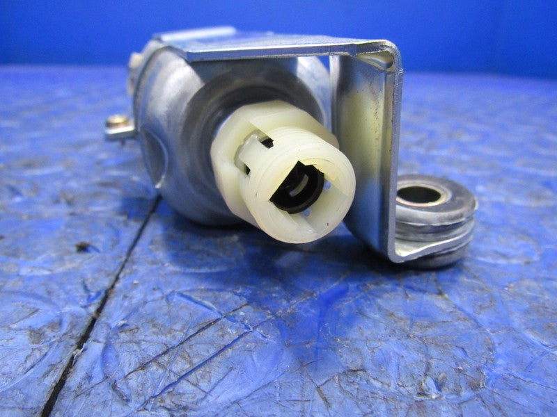 02-10 Lexus SC430 Convertible Top Tonneau Package Tray Trim Link Motor