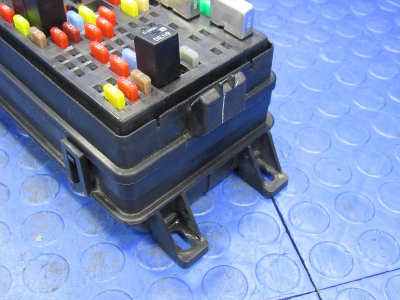 08-11 Cadillac DTS Buick Lucerne Cabin Under Seat Interior Fuse Relay 