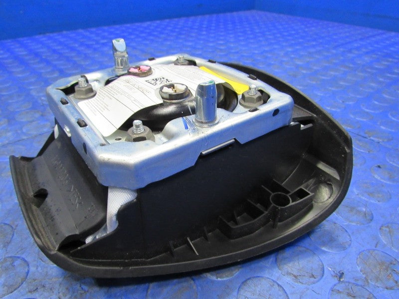 GMT900 GMC Yukon Sierra Yukon XL Driver Left Steering Wheel Airbag Bla