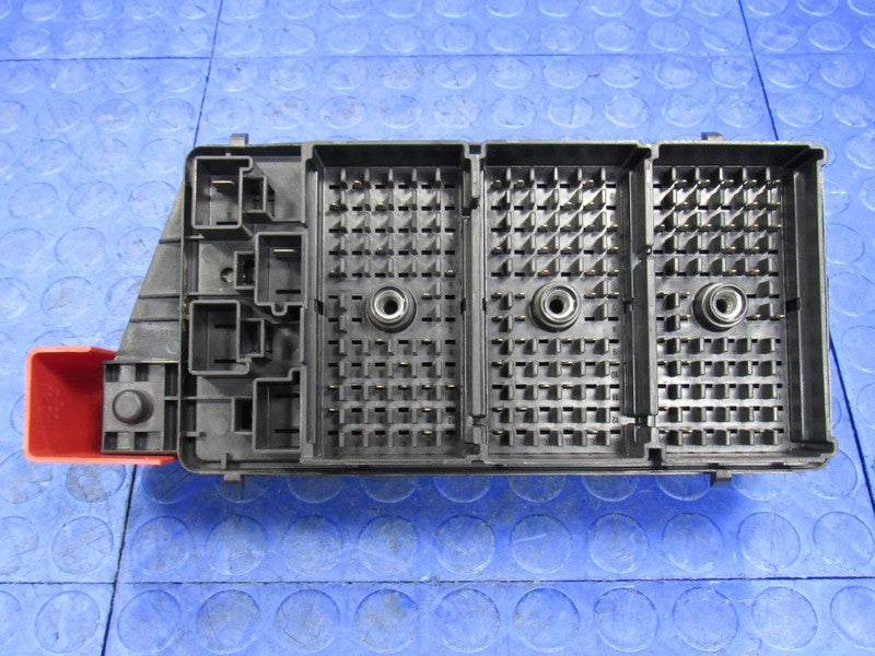 08-11 Cadillac DTS Buick Lucerne Cabin Under-Seat Fuse Relay Box 13599