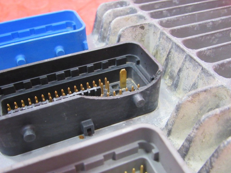 04-05 Sierra Silverado Duramax Diesel ECU ECM PCM Engine Computer 1224