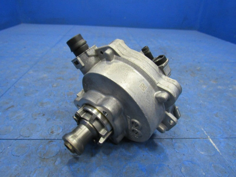 11-12 BMW 135i 335i 535i X3 X5 N55 3.0L Engine Mounted Vacuum Pump 757