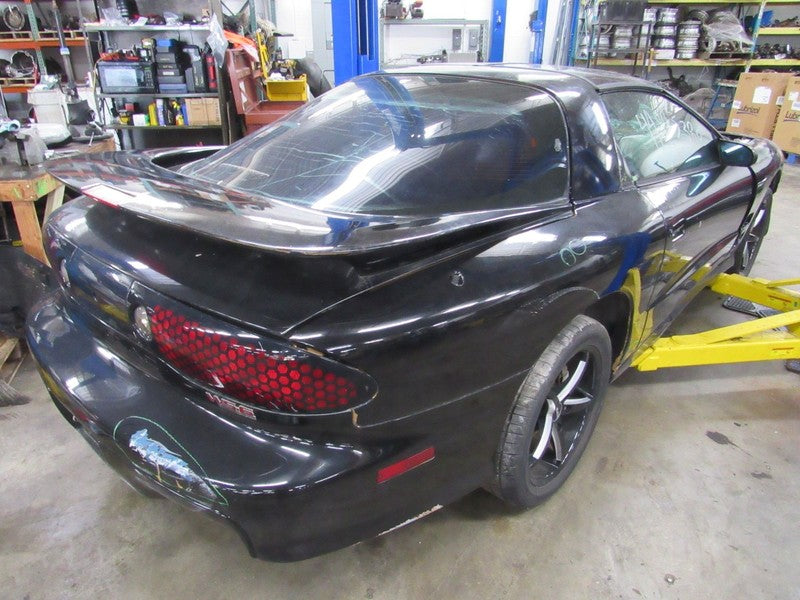 98 Pontiac Firebird Instrument Cluster Speedometer Odometer 177306