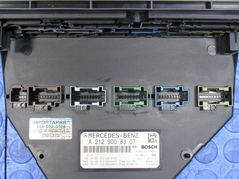 10-13 Mercedes E Class W212 Front SAM Fuse Relay Box Block 212 900 83 