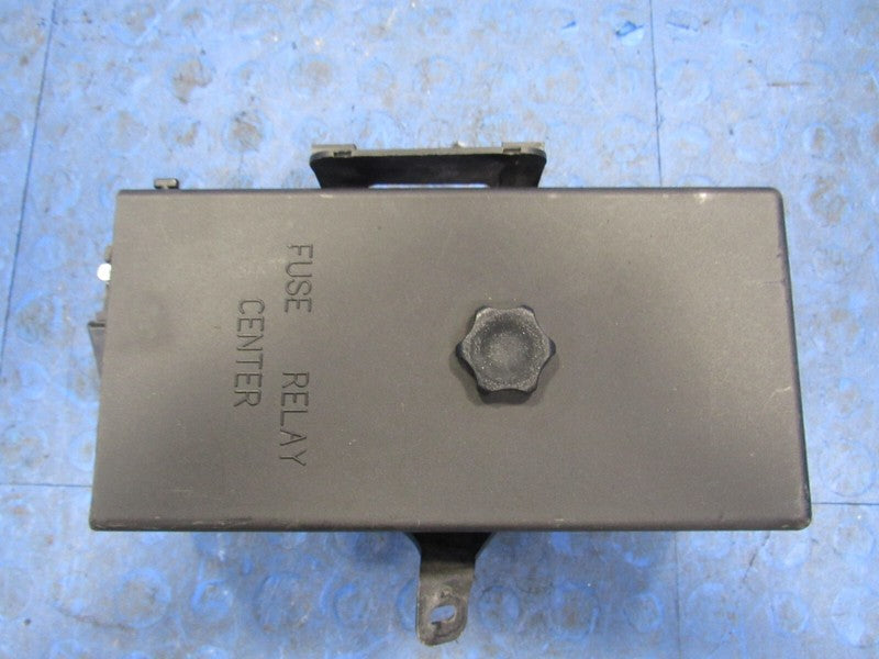 97-98 Chevrolet Corvette C5 Under-Dash Fuse Relay Box Block Center 121