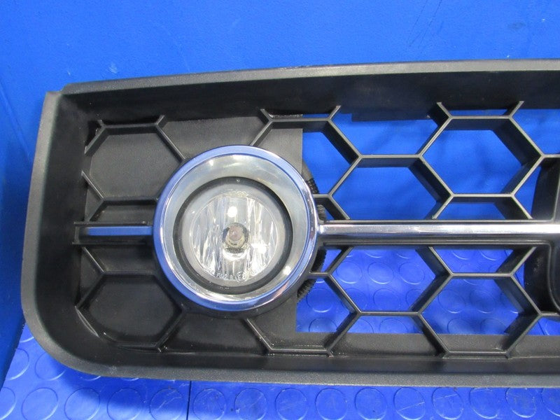 05-09 Ford Mustang V6 Pony Package Front Upper Grille Assy W/ Fog Ligh