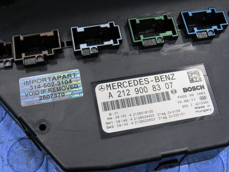 10-13 Mercedes E Class W212 Front SAM Fuse Relay Box Block 212 900 83 