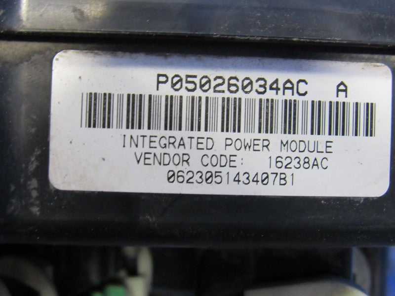 03-05 Dodge Ram IPM Integrated Power Distribution Module Fuse Box 0502