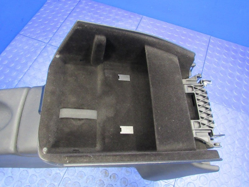05-11 Mercedes-Benz SLK R171 Center Console Lid Arm Rest Assembly OEM 