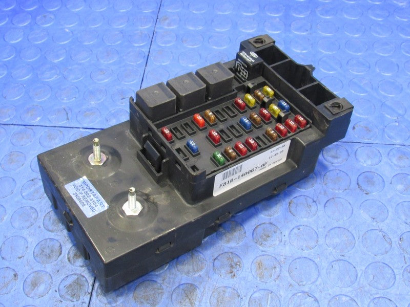 99 Ford F250 F350 Truck Under-Dash Cabin Fuse Relay Box Panel F81B-14A