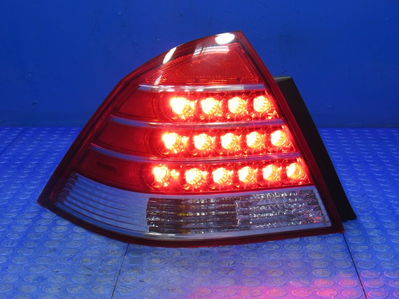 05-07 Mercury Montego Left Driver Side LED Taillight Tail Light Lamp 5