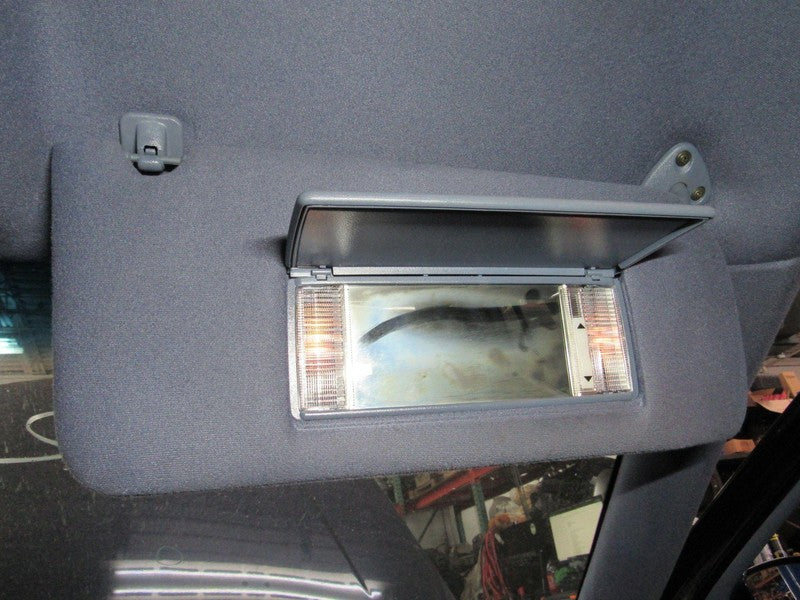 94-96 Cadillac Fleetwood Right RH Passenger Side Sun Visor Sunvisor Bl