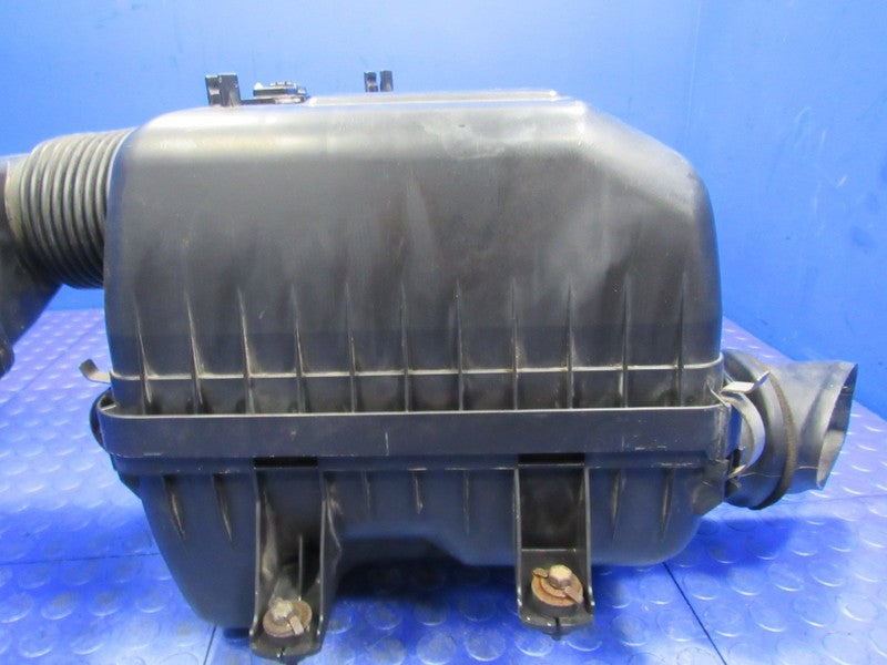 05-07 Toyota Sequoia Tundra 4.7L Intake Tube Air Box Filter Assembly 0