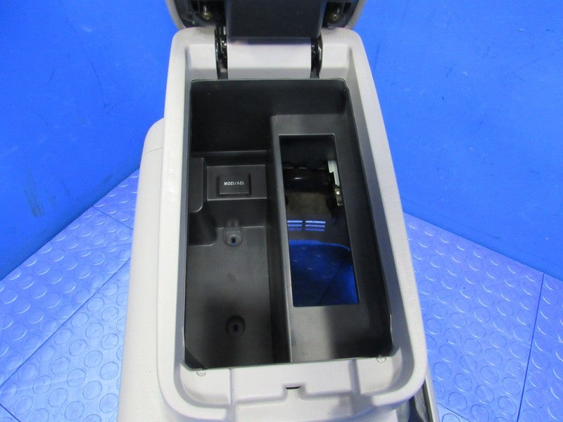03-07 Lexus LX470 UZJ100 Center Floor Console Armrest Storage Stone Gr