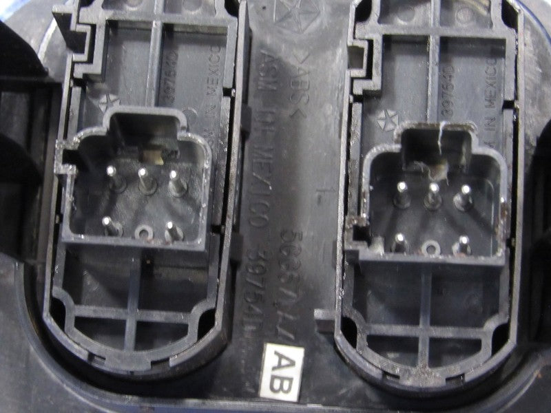 97-01 Jeep Cherokee XJ Heated Seat Switch Set Bezel Trim Panel 5GG67LA