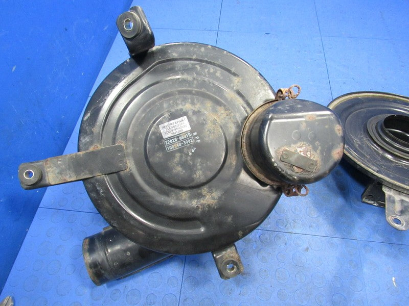 93-95 Toyota Land Cruiser FZJ80 4.5L 1FZ-FE Air Box Cleaner 17700-6608