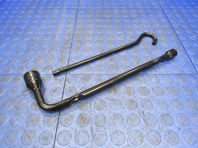 17-20 Acura MDX / 16-22 Honda Pilot 17" Spare Tire Wheel Jack Tool Kit