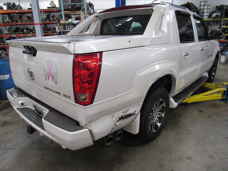 03-06 Escalade Silverado Right RH Passenger Power Door Mirror White Di