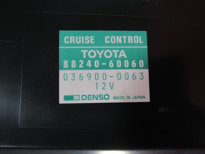 93-96 Toyota Land Cruiser LX450 FJ80 Cruise Control Module 88240-60060