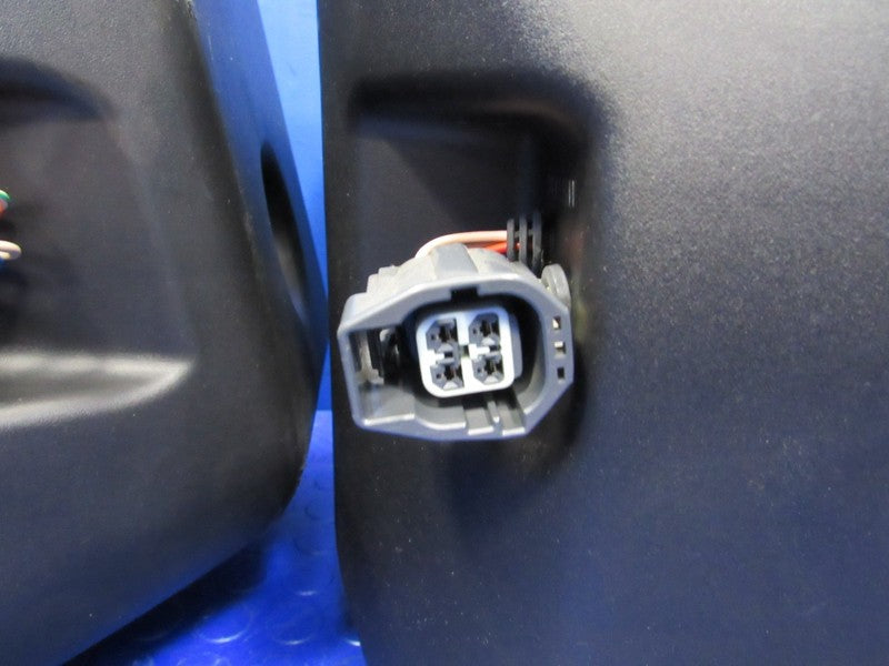 01-04 Ford Mustang Premium Mach 1000 Subwoofer Sub Box Amp Rack Assemb