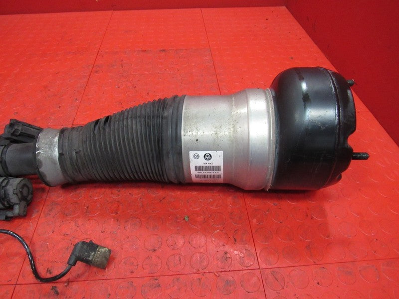 14-17 Mercedes-Benz S550 W222 Front Left LH Airmatic Air Shock Strut O