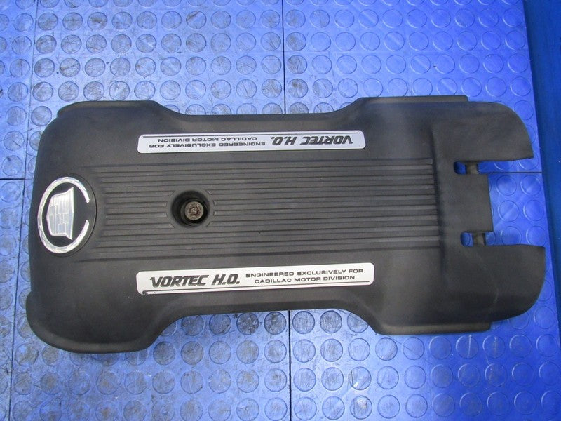 02 Cadillac Escalade 6.0L LQ9 Vortec H.O. 3-Piece Plastic Engine Cover
