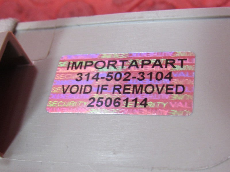 05-06 Escalade Platinum Left Driver C Pillar Panel Cloth Covered Moldi