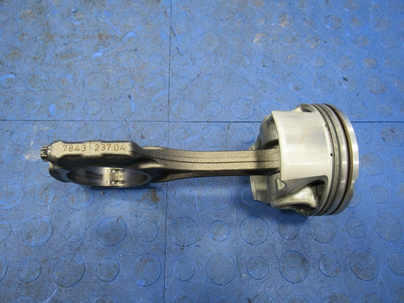13-19 BMW M5 M6 X5M X6M S63 4.4L F06 F10 F12 F85 F86 Left Bank Piston 