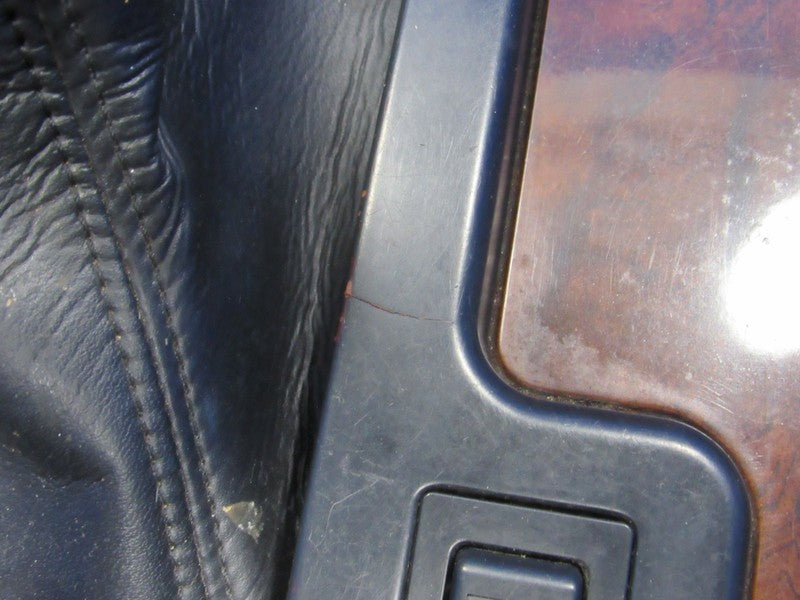 95-97 Land Cruiser LX450 FJ80 Shift Cover Center Console Box 58811-600