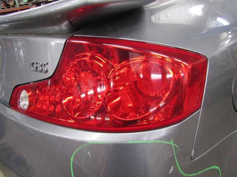03-05 Infiniti G35 Couple Right RH Passenger Side Taillight Tail Light