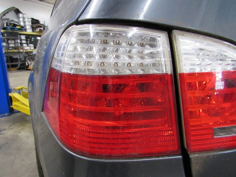 08-10 BMW 535 Wagon E61 Left LH Driver Side Outer Taillight Tail Light