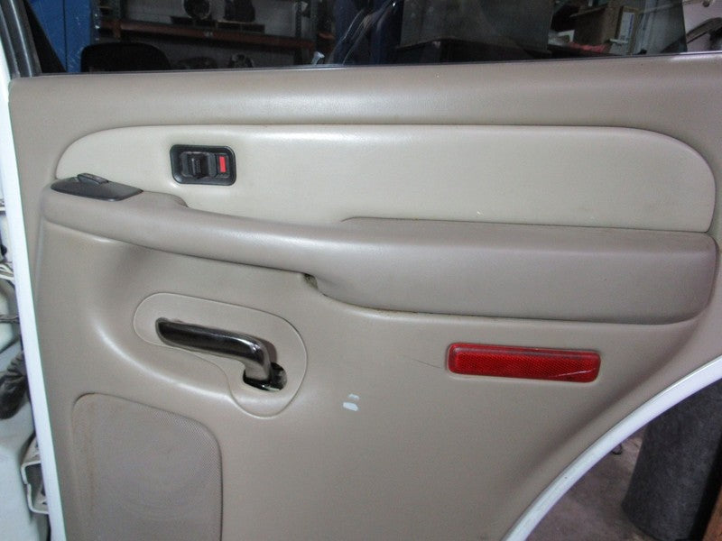 03-06 Yukon Right RH Passenger Side Rear Door Trim Panel Neutral