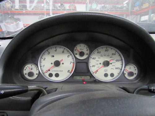 01-02 Mazda Miata MX-5 NB Instrument Cluster Speedometer Odometer 1410