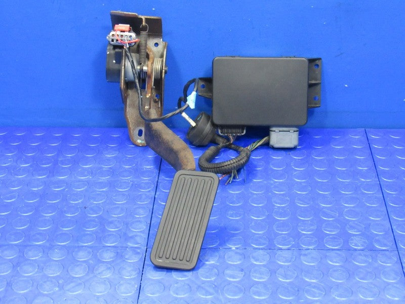 02 GM 4.8L 5.3L 6.0L Drive By Wire Throttle Pedal TAC Module DBW 0411 