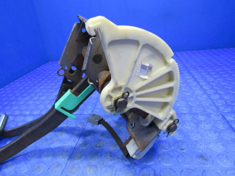 99-04 Ford Mustang MT Manual Brake Clutch Accelerator Pedal Assembly I