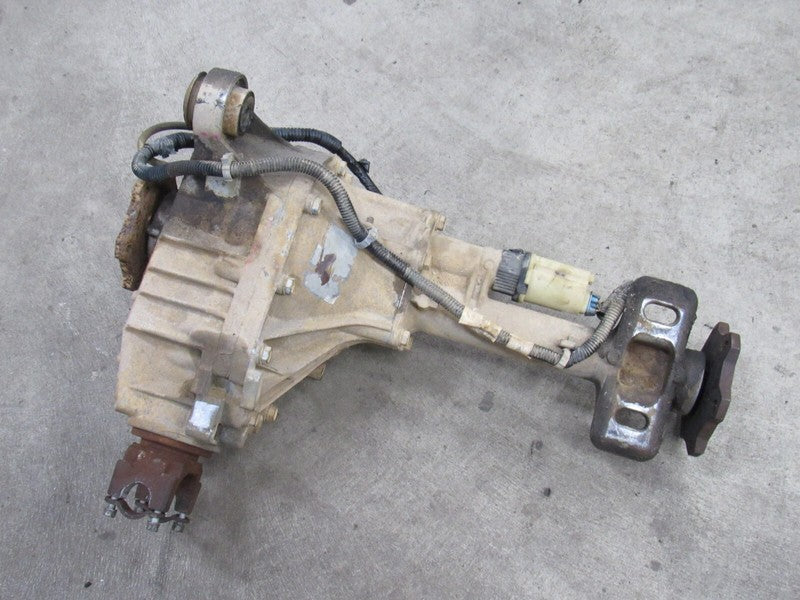 99-06 Silverado Sierra 1500 Front Axle Differential Carrier 3.73 GT4 2