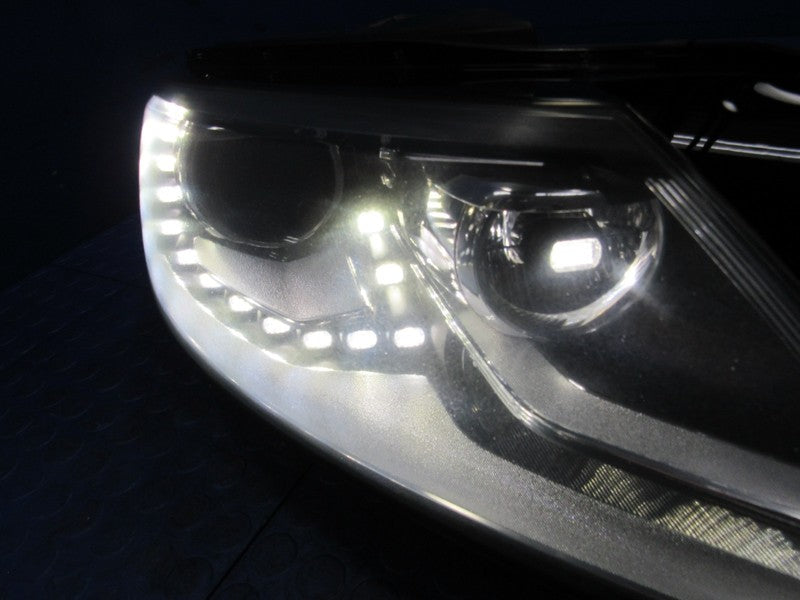 13-17 Volkswagen CC Right RH Passenger Side Xenon HID Headlight Head L