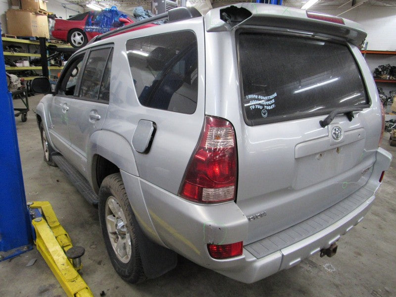 03-05 Toyota 4Runner Left LH Driver Side Headlight Head Light Lamp