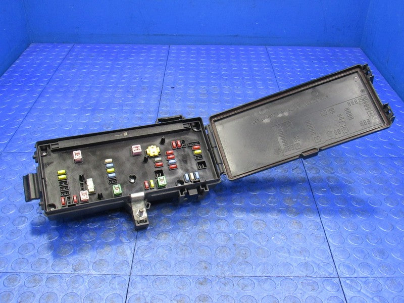 08-09 Dodge Ram TIPM Totally Integrated Power Module Fuse Box 68028002