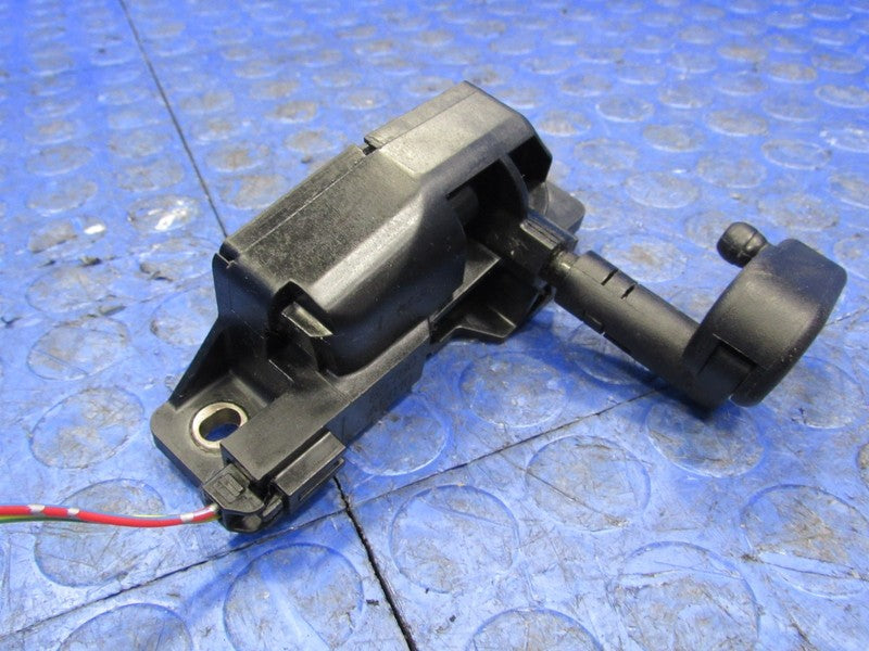 04-20 Toyota Sienna Rear Left Quarter Glass Vent Electric Window Motor