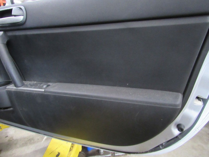 06-08 Mazda Miata MX-5 NC Right RH Passenger Side Front Door Trim Pane