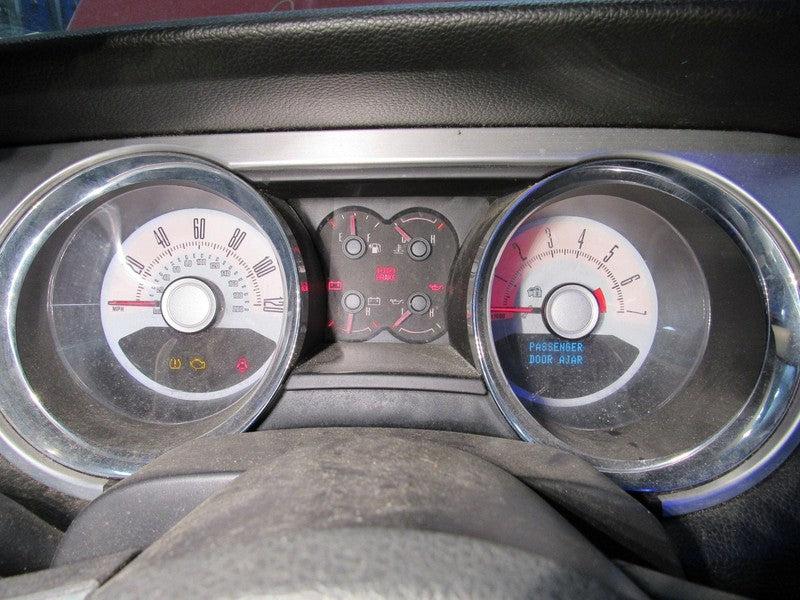10 Mustang Instrument Cluster Speedometer Odometer 202242 P/N AR33-108