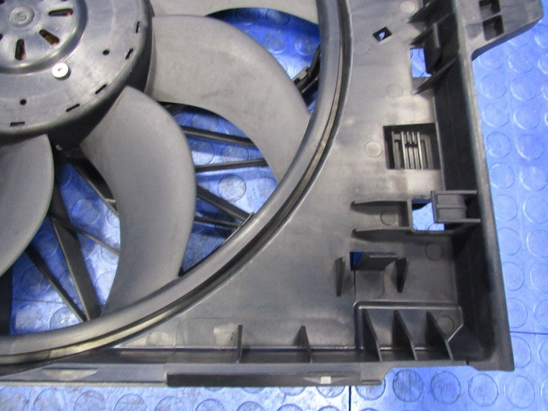 06-10 BMW 550i 6501 E60 E63 E64 Radiator Engine Cooling Fan Assembly 7