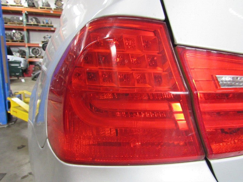 09-11 BMW 328 335 4DR Left LH Driver Side Outer Taillight Tail Light L