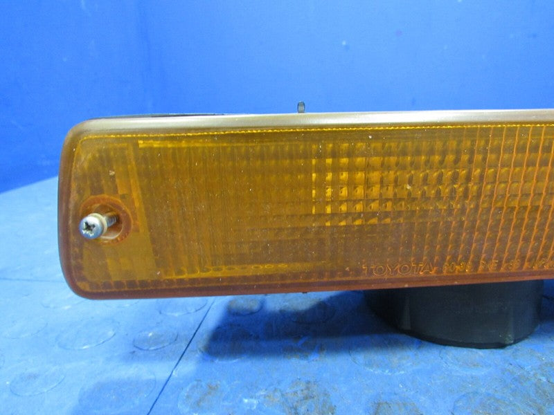 93-97 Land Cruiser LX450 Front Left Driver Turn Signal Lamp Lens Light