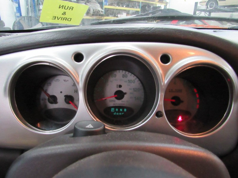 01-05 PT Cruiser Left LH Driver Side Taillight Tail Light Lamp