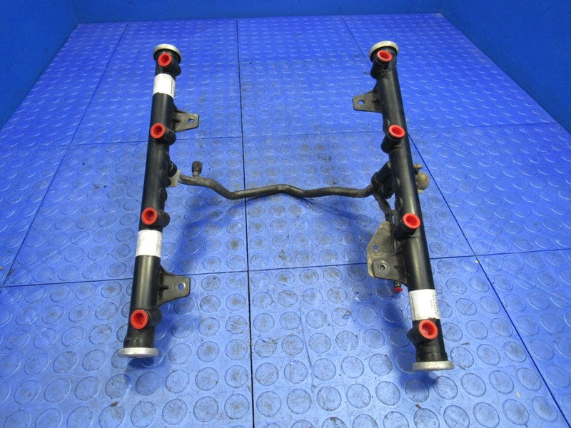 99-04 Chevy GMC 4.8 5.3 6.0L LQ4 LQ9 LM7 LR4 Return Style Fuel Rail OE