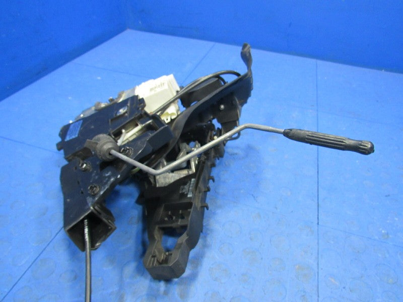 06-12 Mercedes ML GL Class Left LH Power Driver Front Door Latch Assem