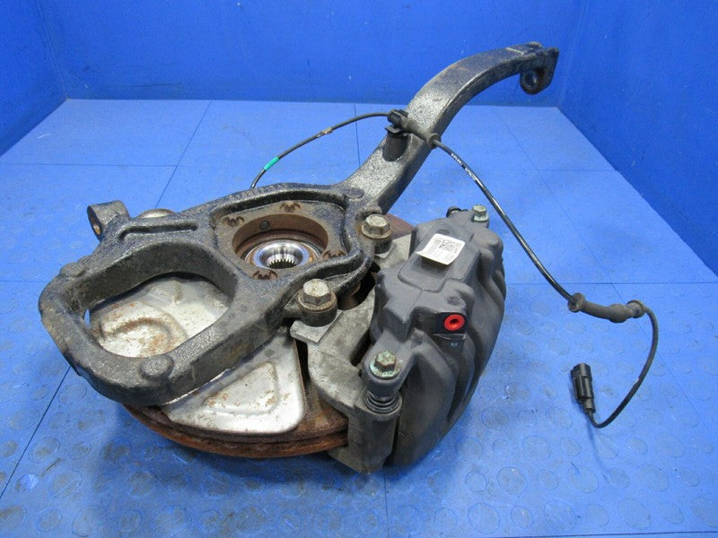 05-14 Chrysler 300 / 07-14 Charger AWD Left Front Caliper Knuckle Hub 