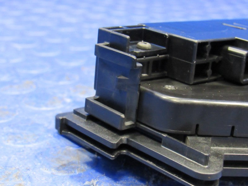09-15 Toyota Venza 3.5L V6 Engine Fuse Box Junction Block OEM 82720-0T